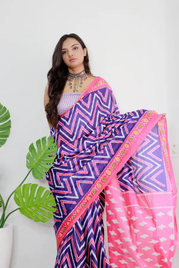 HANDICRAFT_WOMEN'S_Ikkat_PRINT_PURE_SOFT_COTTON_SAREE_WITH_BLOUSE_PIECE_With_Blouse_Piece